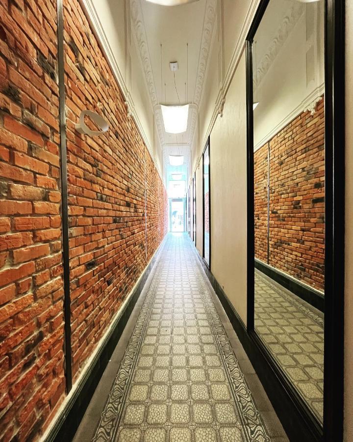 Majestic Residence -150M2 With Iconic Market Square View As Home Apartamenty R506 วรอตซวาฟ ภายนอก รูปภาพ